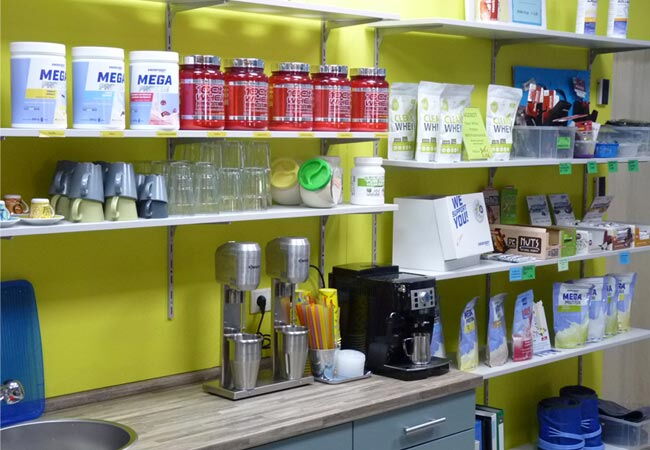 Eine Bar im Fitnessclub